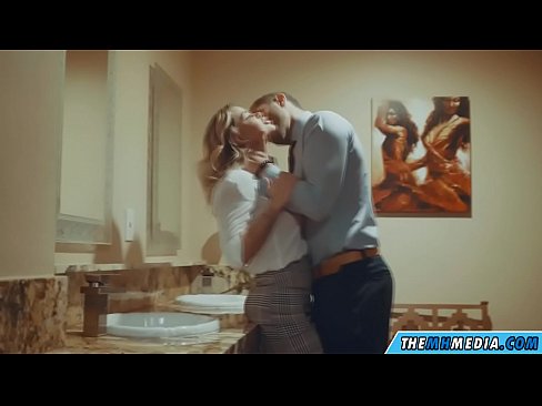 ❤️ Quando una bionda formosa ti seduce in un bagno pubblico ❤❌ Porno duro al it.com-porn-mz.ru ❌